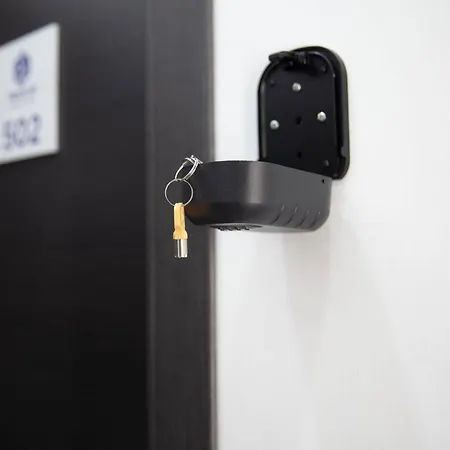 Track 60 - Private Garibaldi Πανσιόν Νάπολη