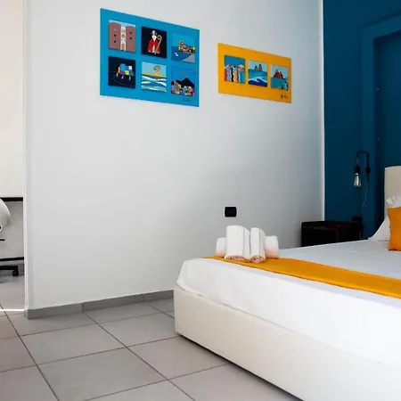 Track 60 - Private Garibaldi Πανσιόν 4*