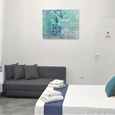 Track 60 - Private Garibaldi 4* Νάπολη